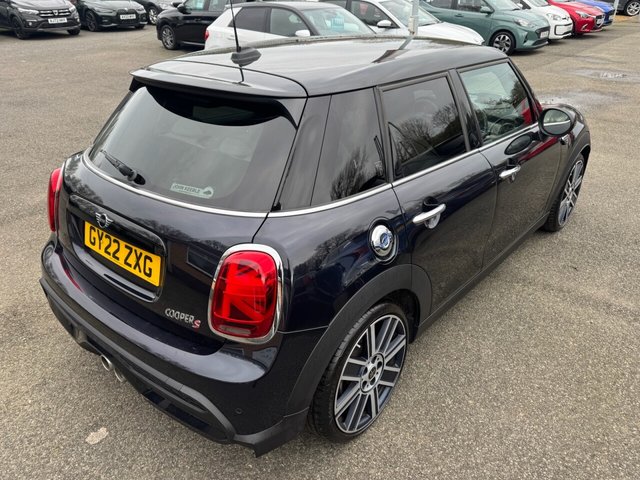 2022 MINI Hatch 2L Cooper S Exclusive 5dr - Photo 12