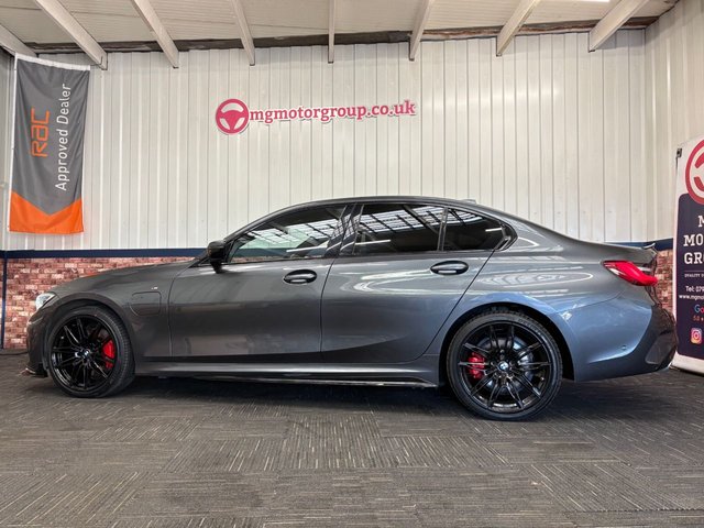 2020 BMW 3 SERIES - Photo 12