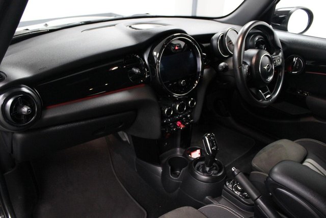2021 MINI HATCH - Photo 10