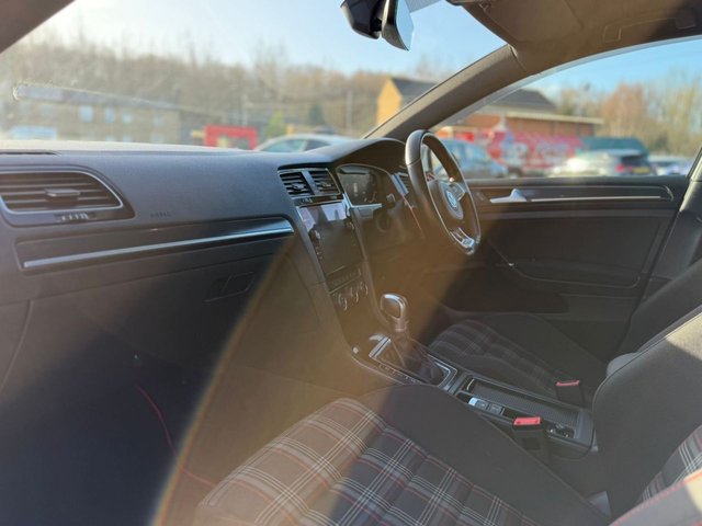 2017 VOLKSWAGEN GOLF - Photo 12