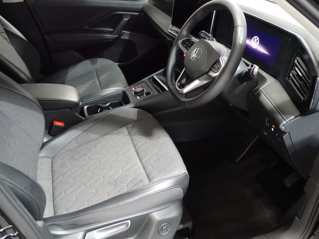 2025 Volkswagen Tiguan 1.5L Match 5dr - Photo 5