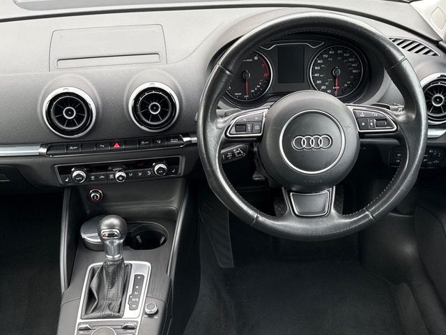 2016 AUDI A3 - Photo 9