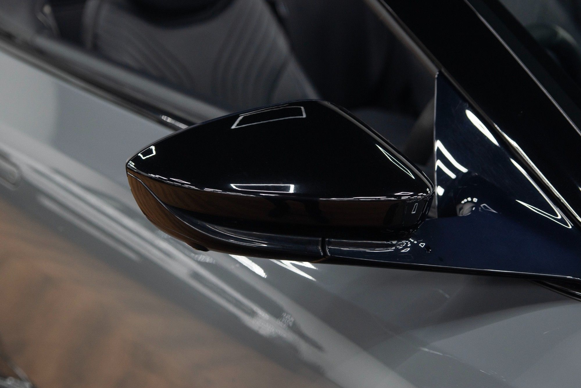 USED 2023 11 ASTON MARTIN DB11 4.0 V8 Volante  