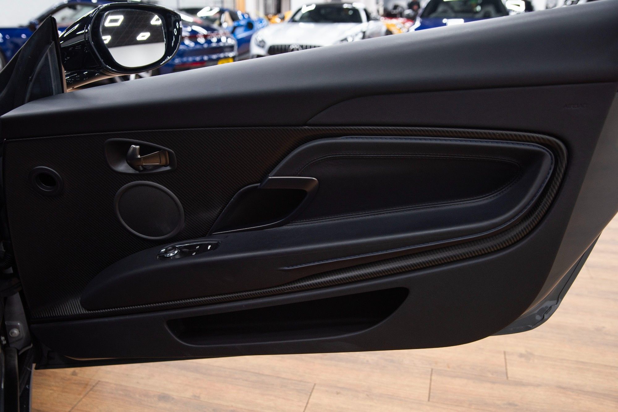 USED 2023 11 ASTON MARTIN DB11 4.0 V8 Volante  