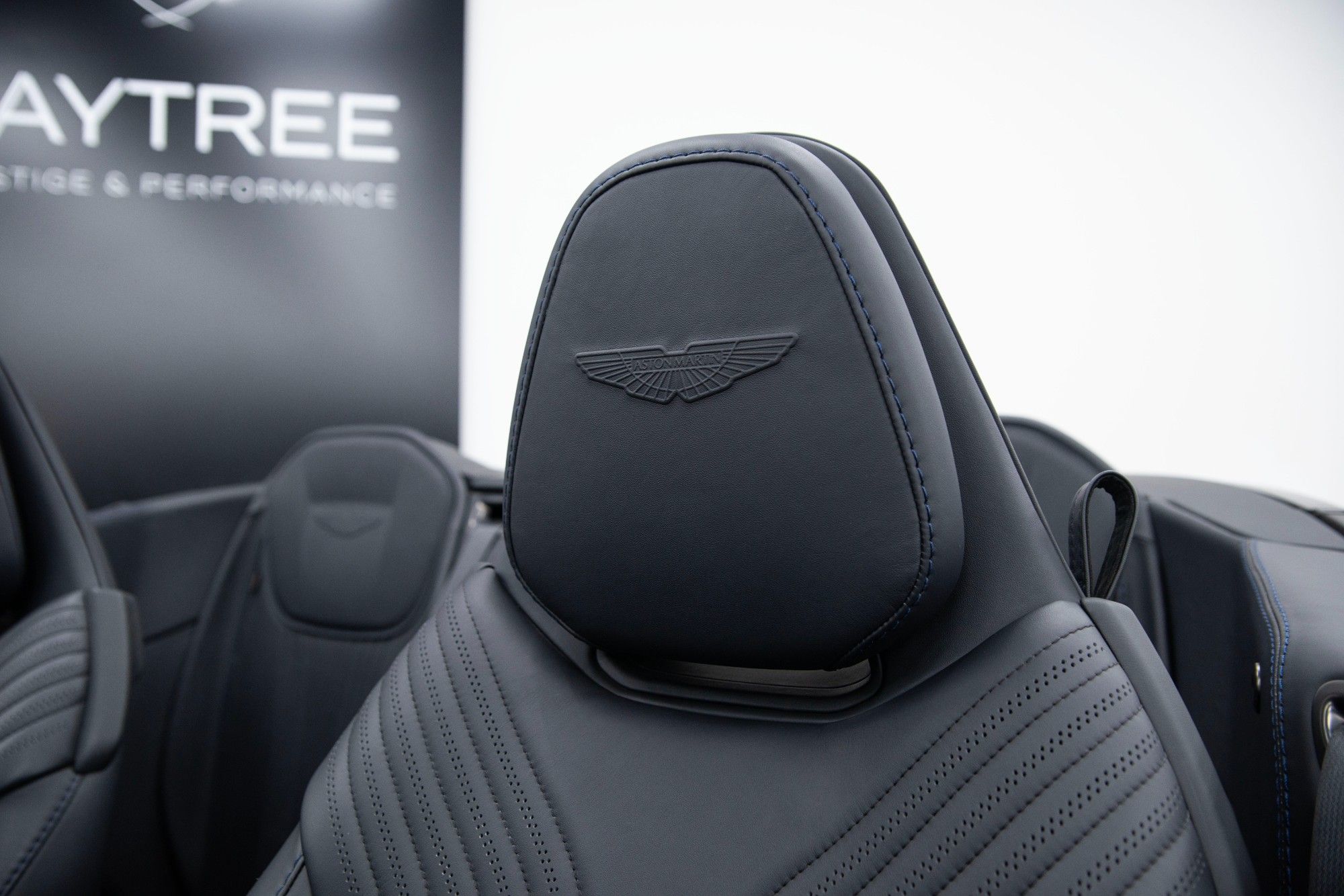 USED 2023 11 ASTON MARTIN DB11 4.0 V8 Volante  