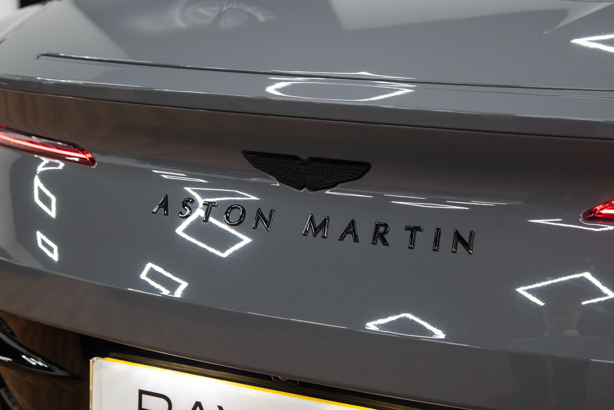USED 2023 11 ASTON MARTIN DB11 4.0 V8 Volante  