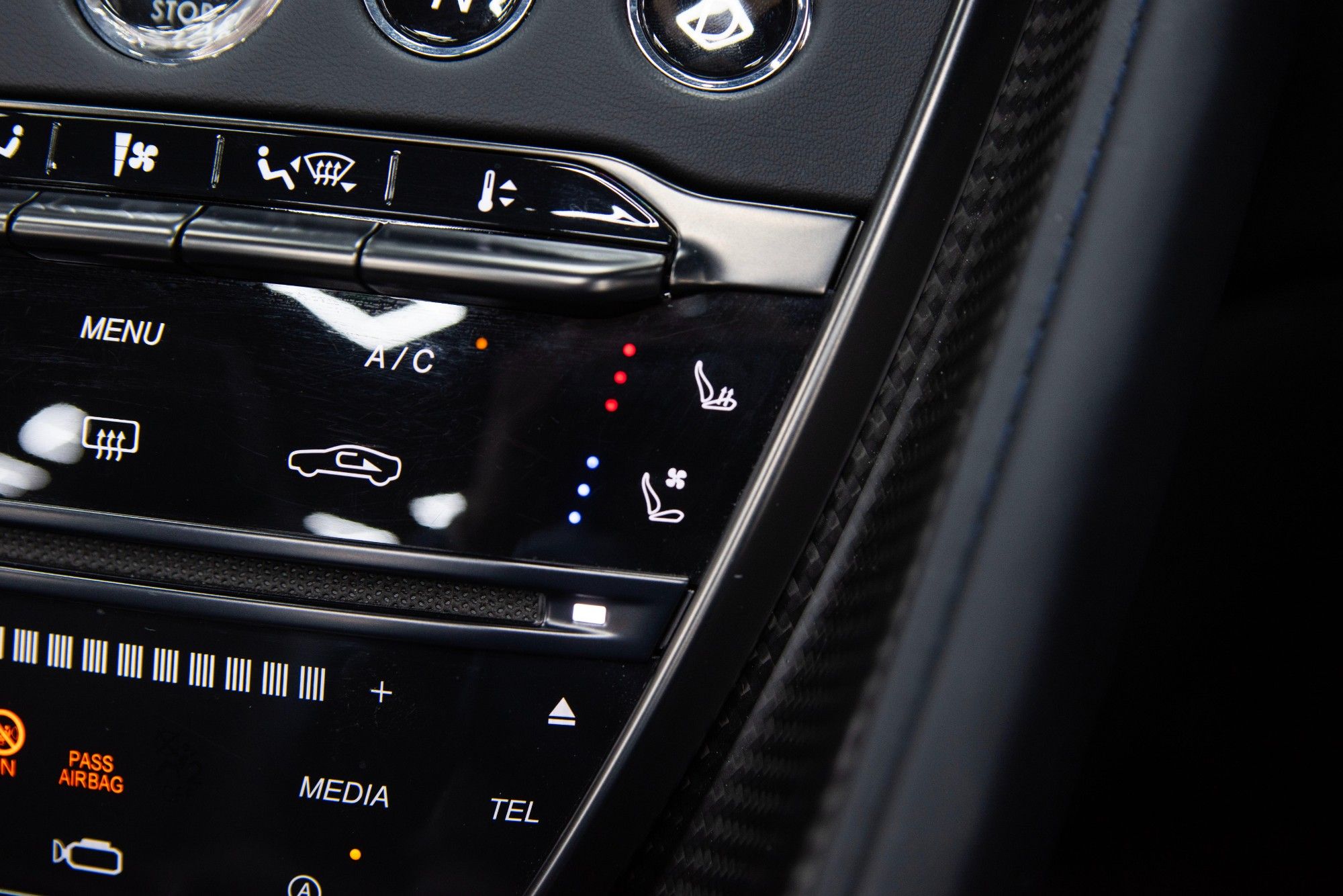 USED 2023 11 ASTON MARTIN DB11 4.0 V8 Volante  
