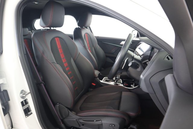 2022 BMW 1 Series - Photo 12