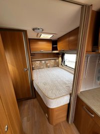 USED SWIFT SAFARI 555 