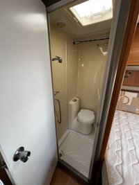 USED SWIFT SAFARI 555 