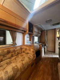 USED COACHMAN PASTICHE 520 