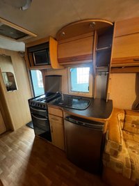 USED COACHMAN PASTICHE 520 