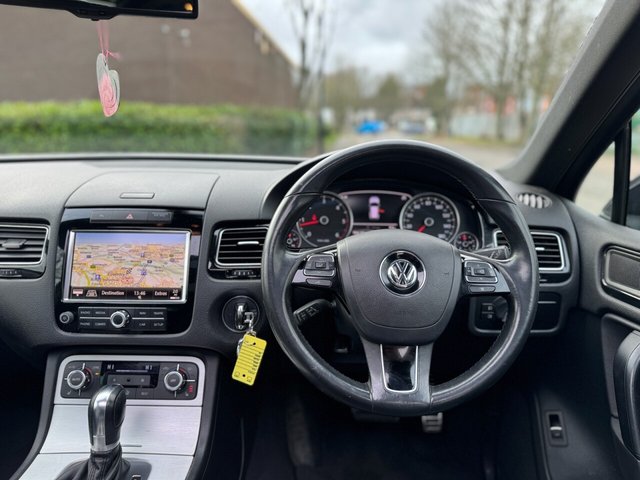 2011 Volkswagen Touareg 3L Altitude 5dr - Photo 9
