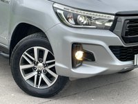 USED 2020 20 TOYOTA HI-LUX 2.4 D-4D Invincible X Pickup Double Cab 4dr Diesel Manual 4WD Euro 6 (s/s) (TSS) (150 ps) ** NO VAT * *  SAT NAV **  2  KEYS