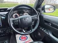 USED 2020 20 TOYOTA HI-LUX 2.4 D-4D Invincible X Pickup Double Cab 4dr Diesel Manual 4WD Euro 6 (s/s) (TSS) (150 ps) ** NO VAT * *  SAT NAV **  2  KEYS