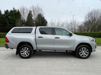 USED 2020 20 TOYOTA HI-LUX 2.4 D-4D Invincible X Pickup Double Cab 4dr Diesel Manual 4WD Euro 6 (s/s) (TSS) (150 ps) ** NO VAT * *  SAT NAV **  2  KEYS