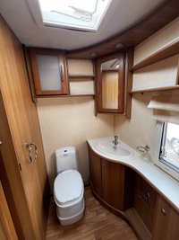 USED COACHMAN VIP 520 