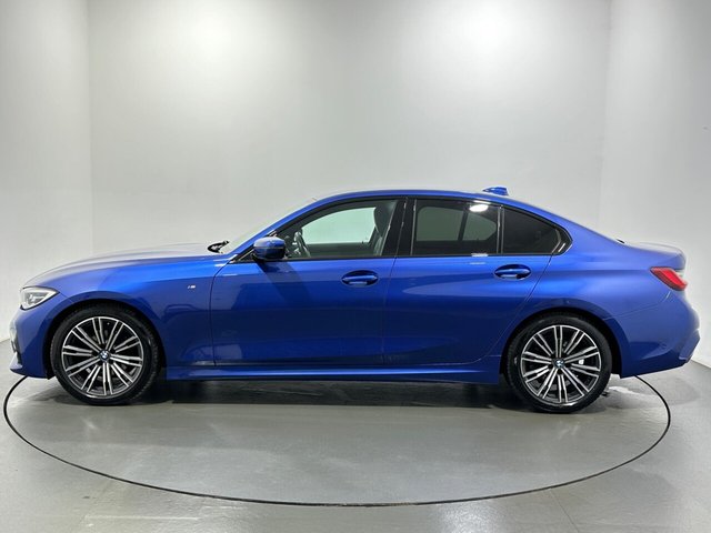 2021 BMW 3 Series - Photo 5