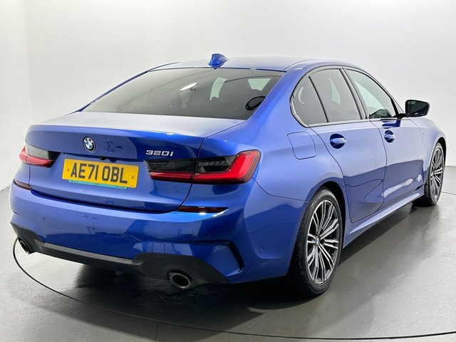 2021 BMW 3 Series - Photo 8