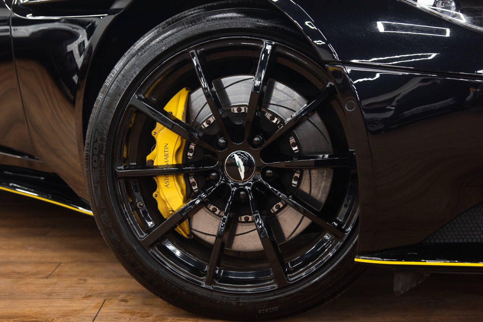 USED 2020 A ASTON MARTIN DB11 5.2 V12 BiTurbo AMR Coupe  