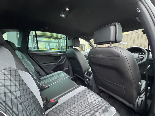 2023 VOLKSWAGEN TIGUAN 2.0 TDI R-Line Edition SUV 5dr Diesel DSG Euro 6 (s/s) (150 ps) - Photo 11
