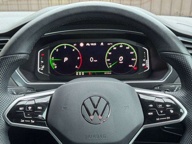 2023 VOLKSWAGEN TIGUAN 2.0 TDI R-Line Edition SUV 5dr Diesel DSG Euro 6 (s/s) (150 ps) - Photo 12