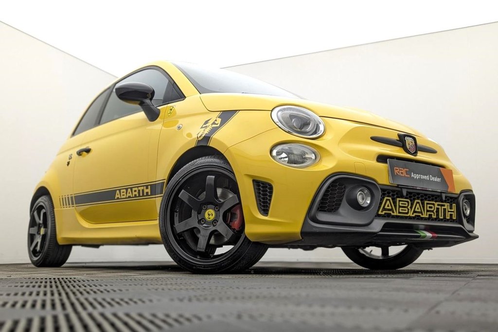 USED 2016 ABARTH 595 1.4 T-Jet Hatchback 3dr Petrol Manual Euro 6 (145 ps) Bluetooth, 17" Alloys, Air Con