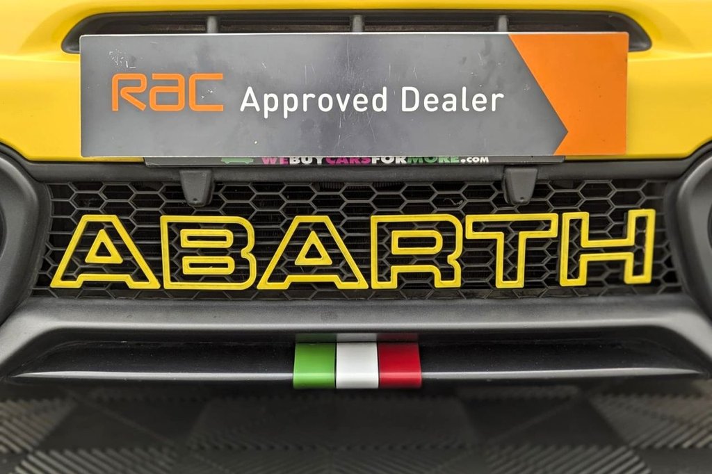 USED 2016 ABARTH 595 1.4 T-Jet Hatchback 3dr Petrol Manual Euro 6 (145 ps) Bluetooth, 17" Alloys, Air Con