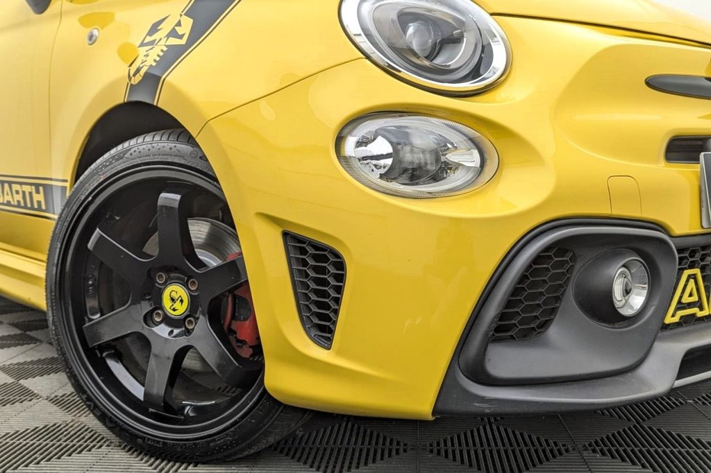 USED 2016 ABARTH 595 1.4 T-Jet Hatchback 3dr Petrol Manual Euro 6 (145 ps) Bluetooth, 17" Alloys, Air Con