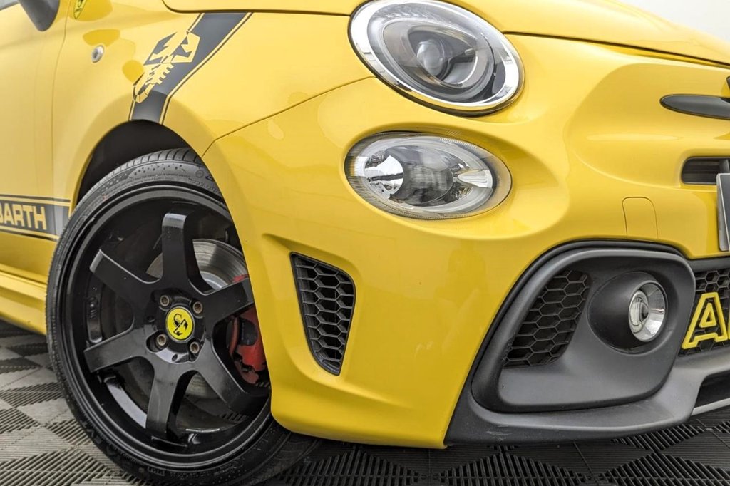 USED 2016 ABARTH 595 1.4 T-Jet Hatchback 3dr Petrol Manual Euro 6 (145 ps) Bluetooth, 17" Alloys, Air Con