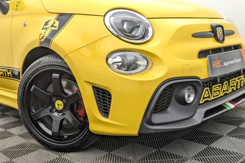 USED 2016 ABARTH 595 1.4 T-Jet Hatchback 3dr Petrol Manual Euro 6 (145 ps) Bluetooth, 17" Alloys, Air Con