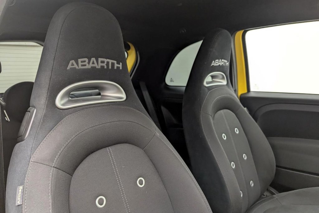 USED 2016 ABARTH 595 1.4 T-Jet Hatchback 3dr Petrol Manual Euro 6 (145 ps) Bluetooth, 17" Alloys, Air Con