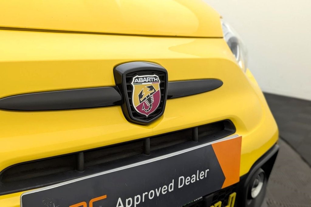 USED 2016 ABARTH 595 1.4 T-Jet Hatchback 3dr Petrol Manual Euro 6 (145 ps) Bluetooth, 17" Alloys, Air Con