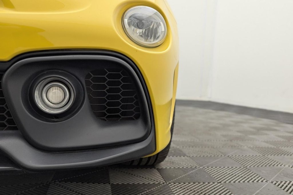 USED 2016 ABARTH 595 1.4 T-Jet Hatchback 3dr Petrol Manual Euro 6 (145 ps) Bluetooth, 17" Alloys, Air Con