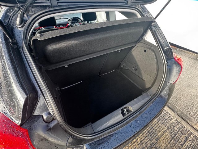 2015 Vauxhall Corsa 1.4L SRI 3dr - Photo 7
