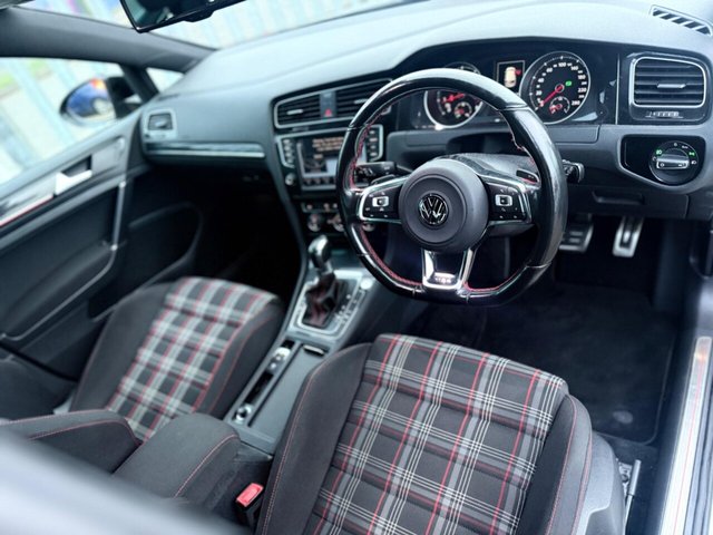 2015 VOLKSWAGEN GOLF - Photo 11