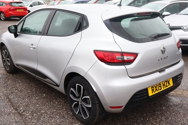 2025 RENAULT CLIO 1.5 dCi Play Hatchback 5dr Diesel Manual Euro 6 (s/s) (90 ps) - Photo 10