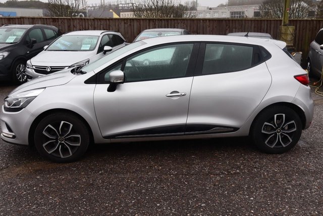 2025 RENAULT CLIO 1.5 dCi Play Hatchback 5dr Diesel Manual Euro 6 (s/s) (90 ps) - Photo 12