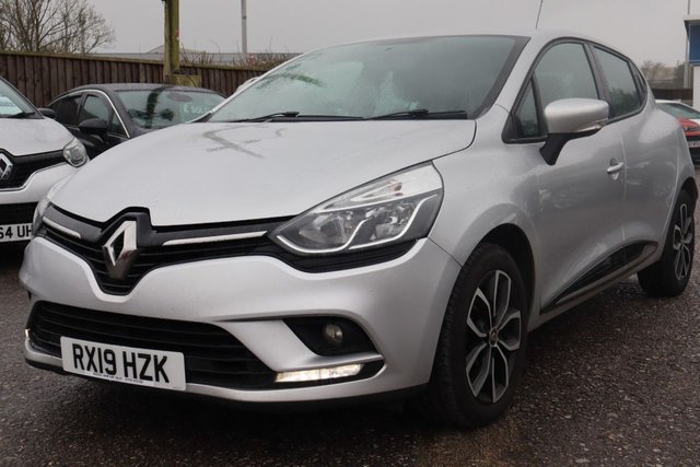 2025 RENAULT CLIO 1.5 dCi Play Hatchback 5dr Diesel Manual Euro 6 (s/s) (90 ps) - Photo 3