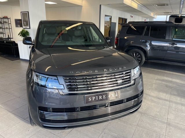 View our LAND ROVER RANGE ROVER