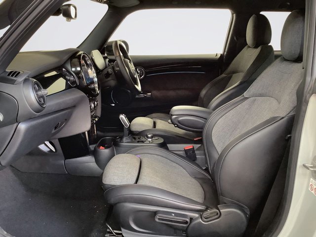 2022 MINI Electric Hatch - Photo 11