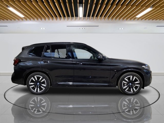 2022 BMW Ix3 - Photo 9