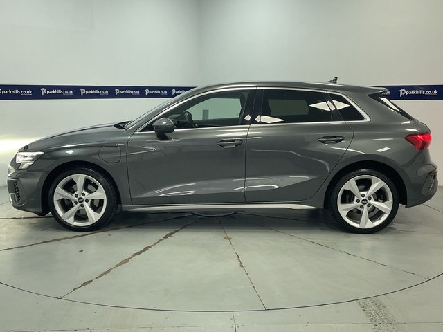 2023 AUDI A3 - Photo 2