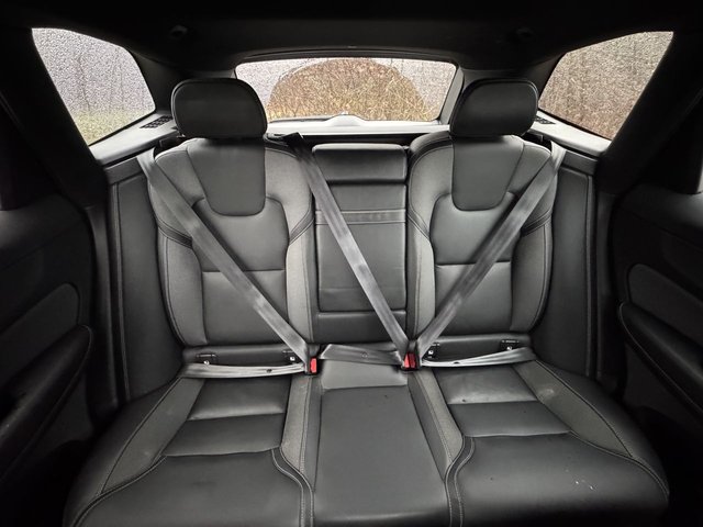 2021 VOLVO XC60 - Photo 10