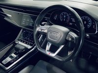 USED 2019 68 AUDI Q8 3.0 TDI V6 50 Vorsprung SUV 5dr Diesel Tiptronic quattro Euro 6 (s/s) (286 ps) Vorsprung | Panoramic Roof | Front & Rear Heated Seats | Bang & Olufsen Sound | Navarra Blue | Rear Sun Shades