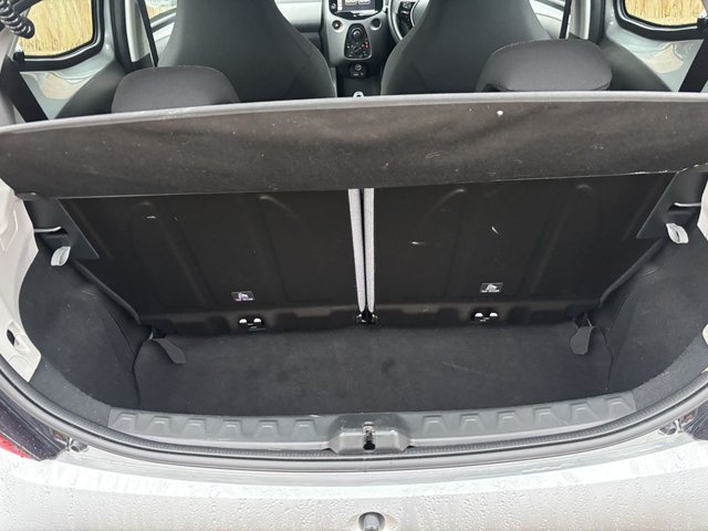 2020 TOYOTA AYGO - Photo 9