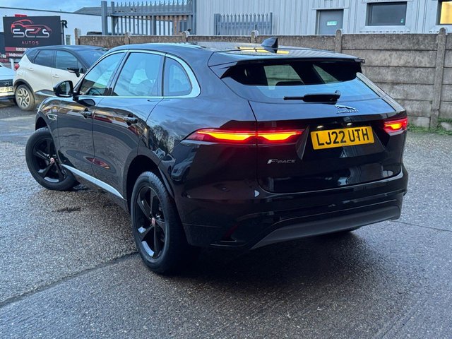 2022 Jaguar F-Pace 2L R-Dynamic S 5dr - Photo 6