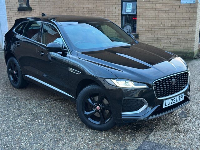 View our Jaguar F-Pace 2.0 P250i R-Dynamic S SUV 5dr Petrol Auto AWD Euro 6 (s/s) (250 ps)