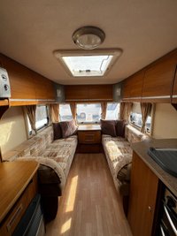 USED BAILEY PAGEANT MONARCH 
