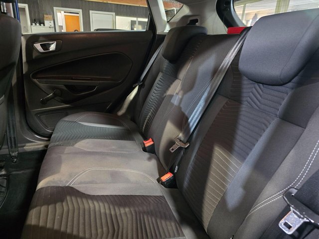 2013 FORD FIESTA 1.0T EcoBoost Titanium Euro 5 (s/s) 5dr - Photo 12